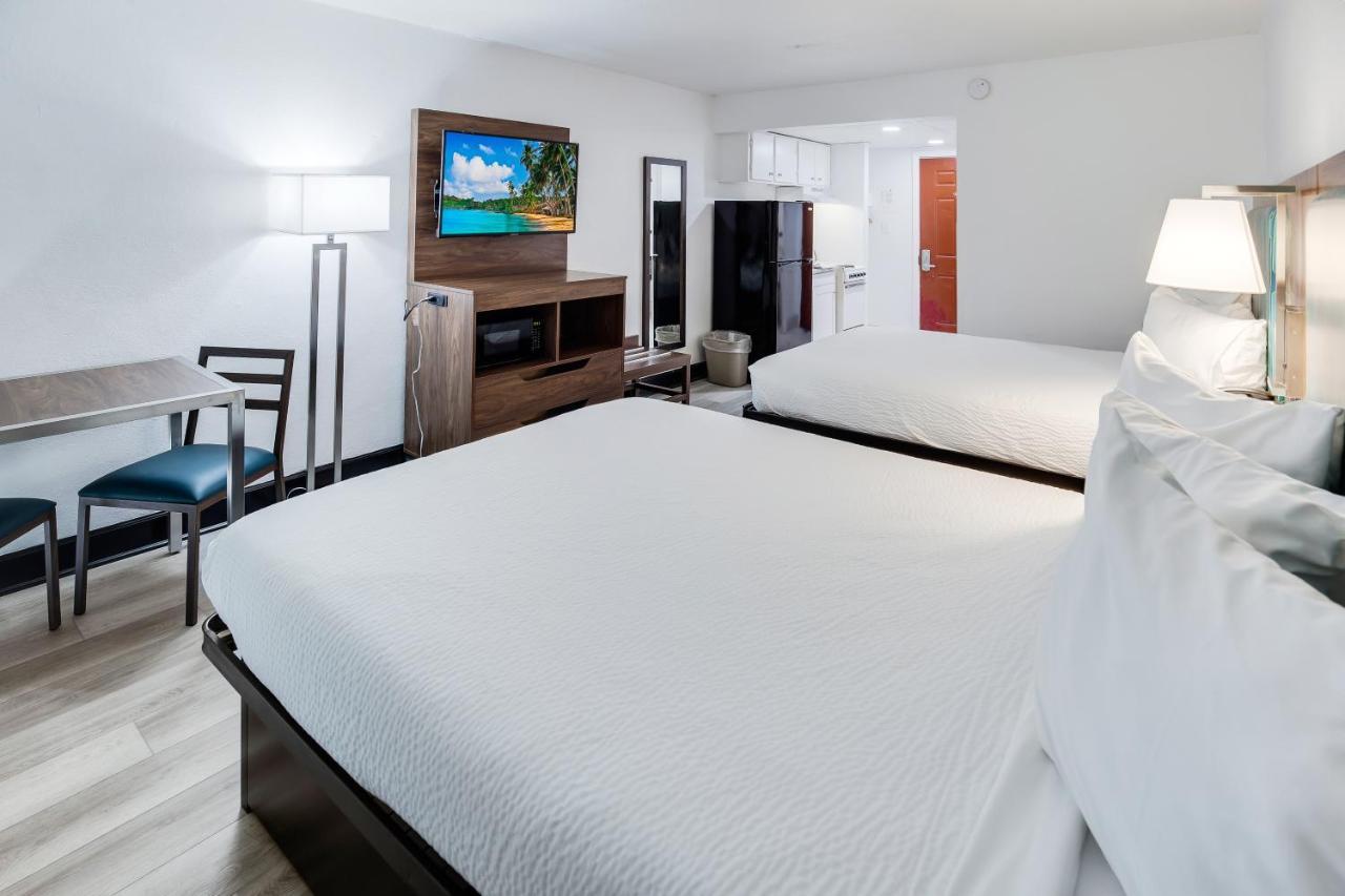 Blu Atlantic Hotel & Suites Миртл-Бич Экстерьер фото