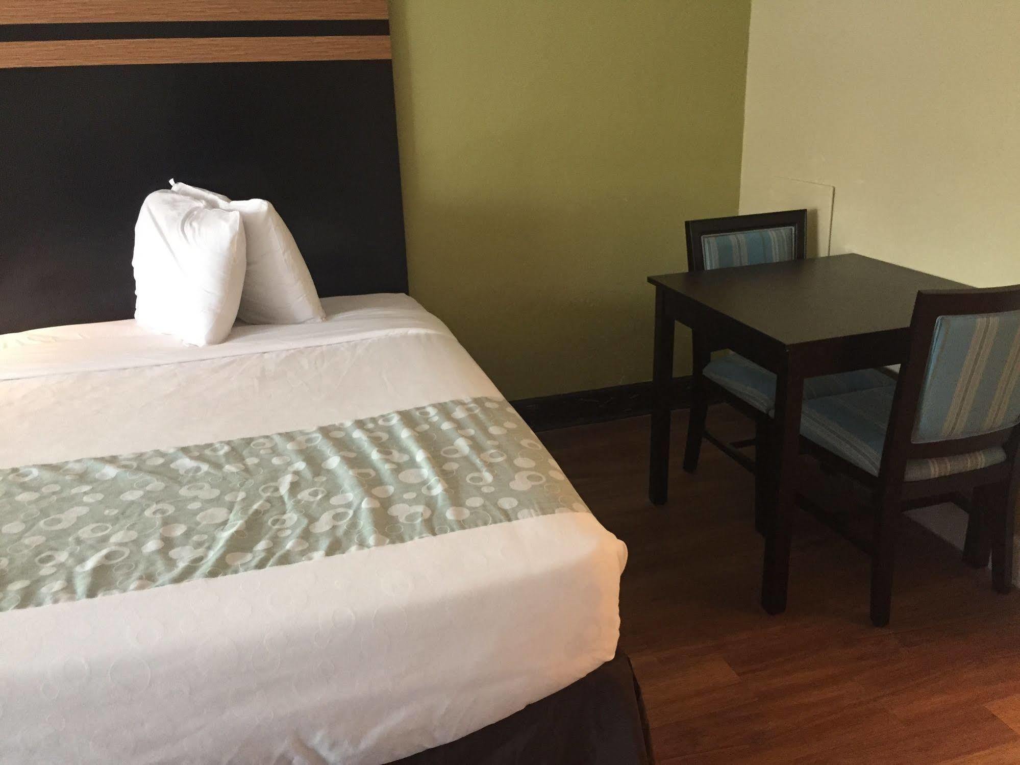 Blu Atlantic Hotel & Suites Миртл-Бич Экстерьер фото